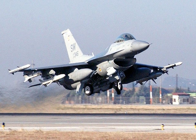 Avion F-16 Fighting Falcon. Imagen referencial.